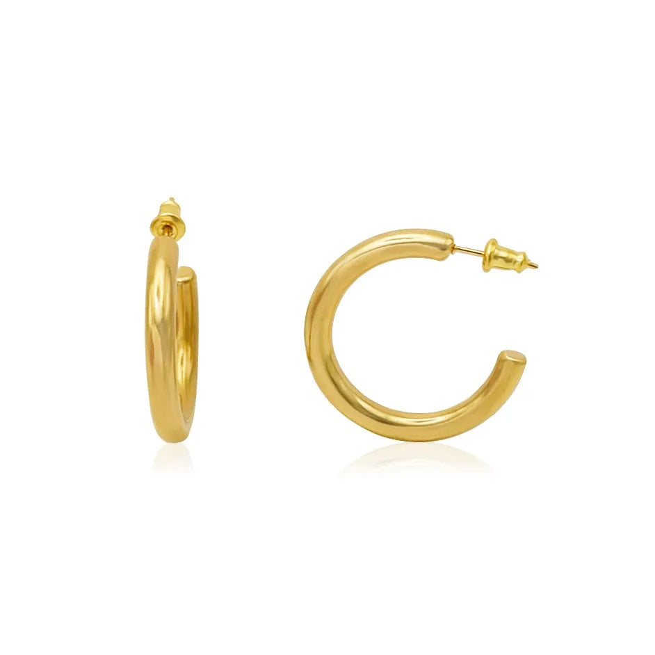 Chunky gold small earring