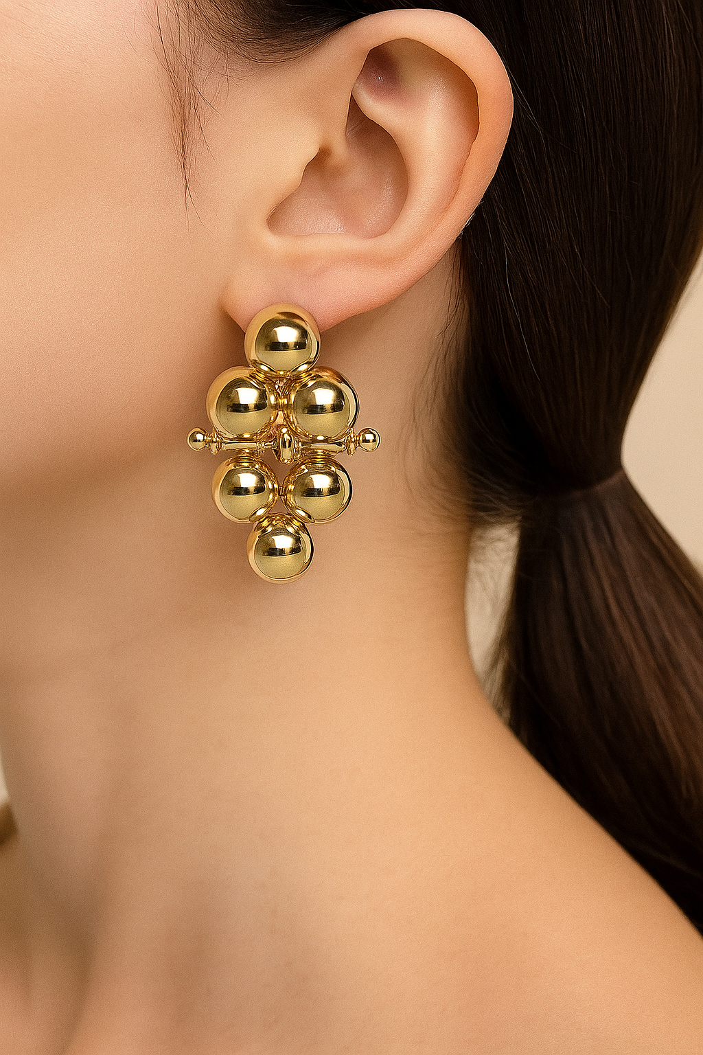 Beaded hollow ball design earring