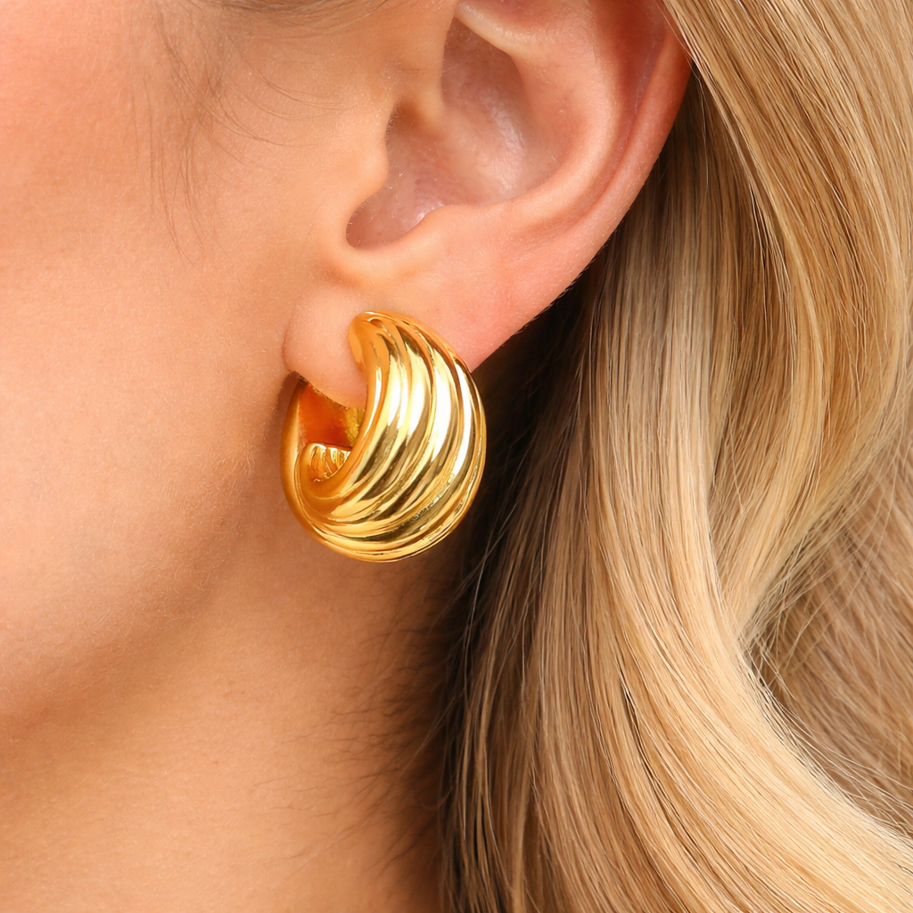 Gilded Wave Sculpt Earrings