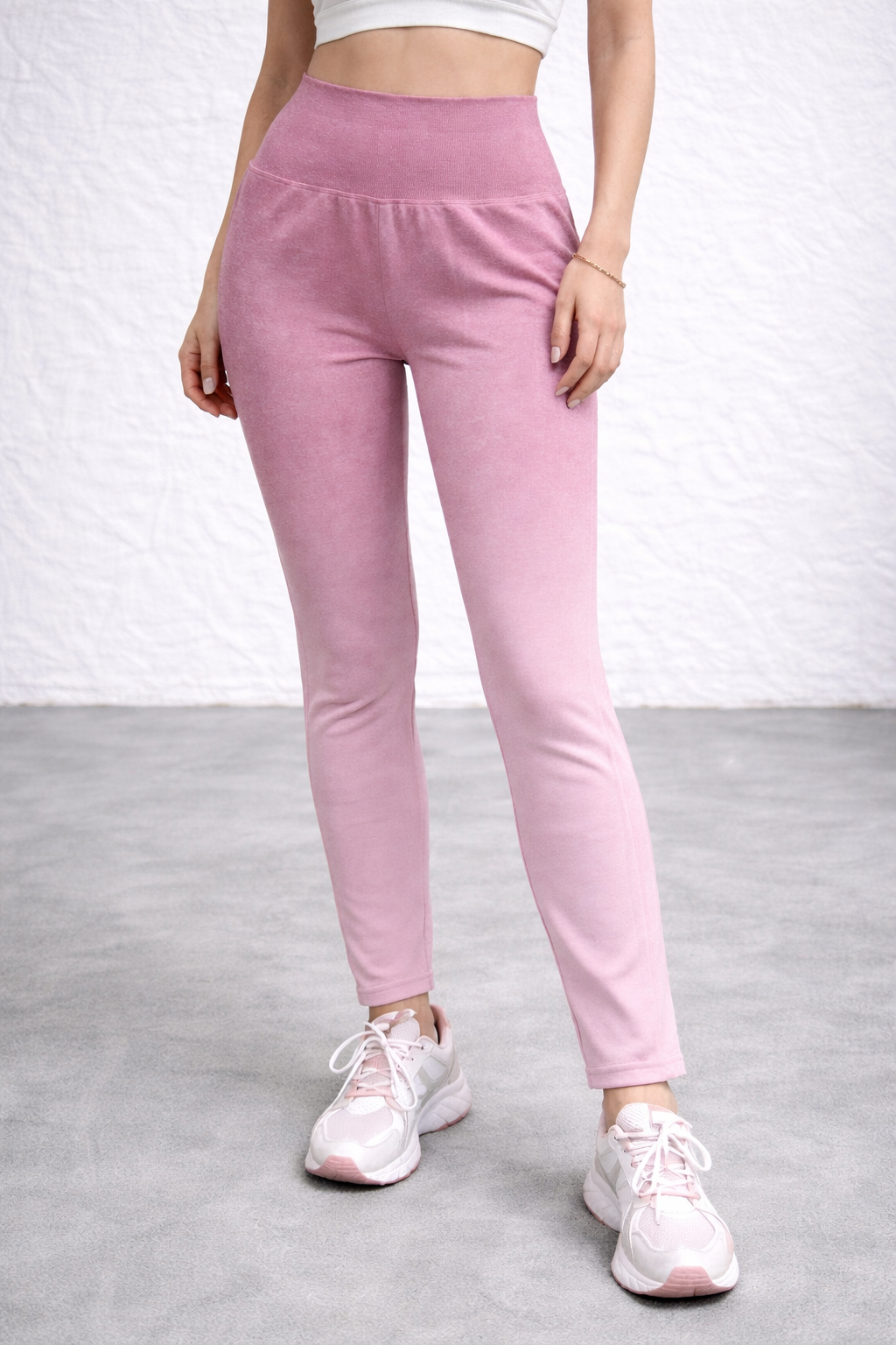 Pink colour long gym pant
