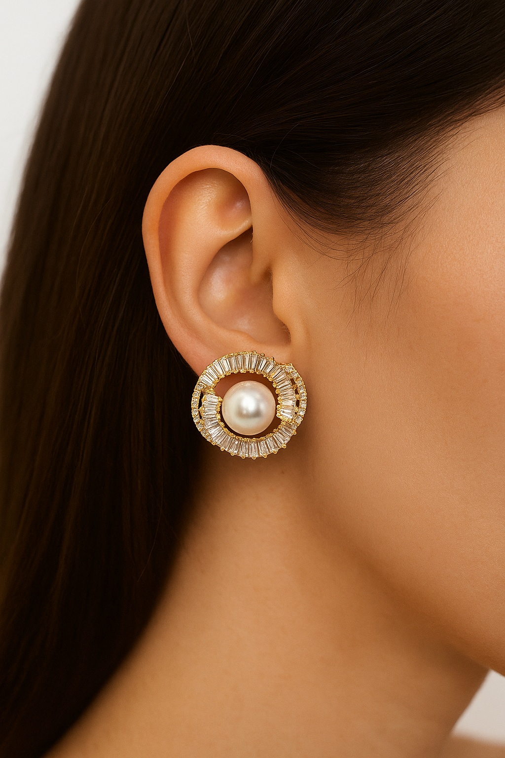 Beautiful Rhinestone With Pearl Inlay Stud Earring