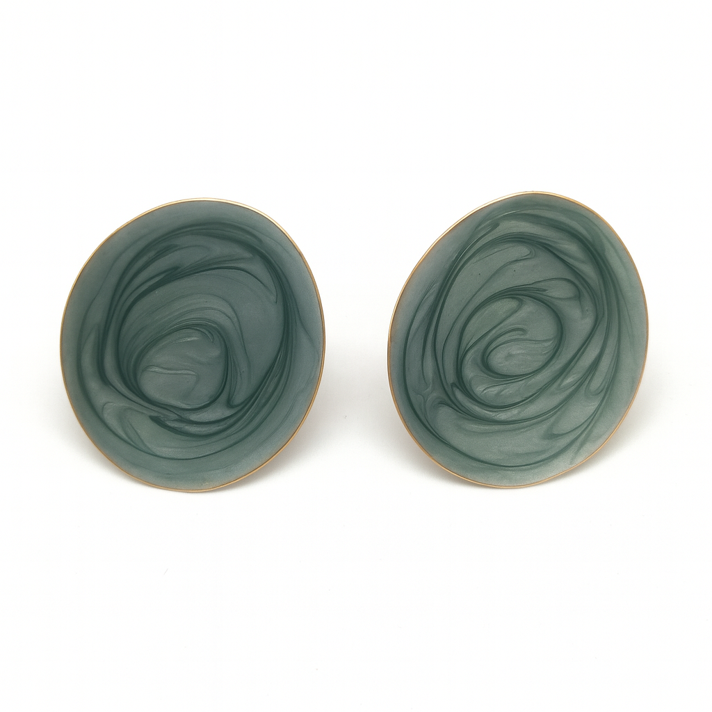 Classic oval style large stud earring