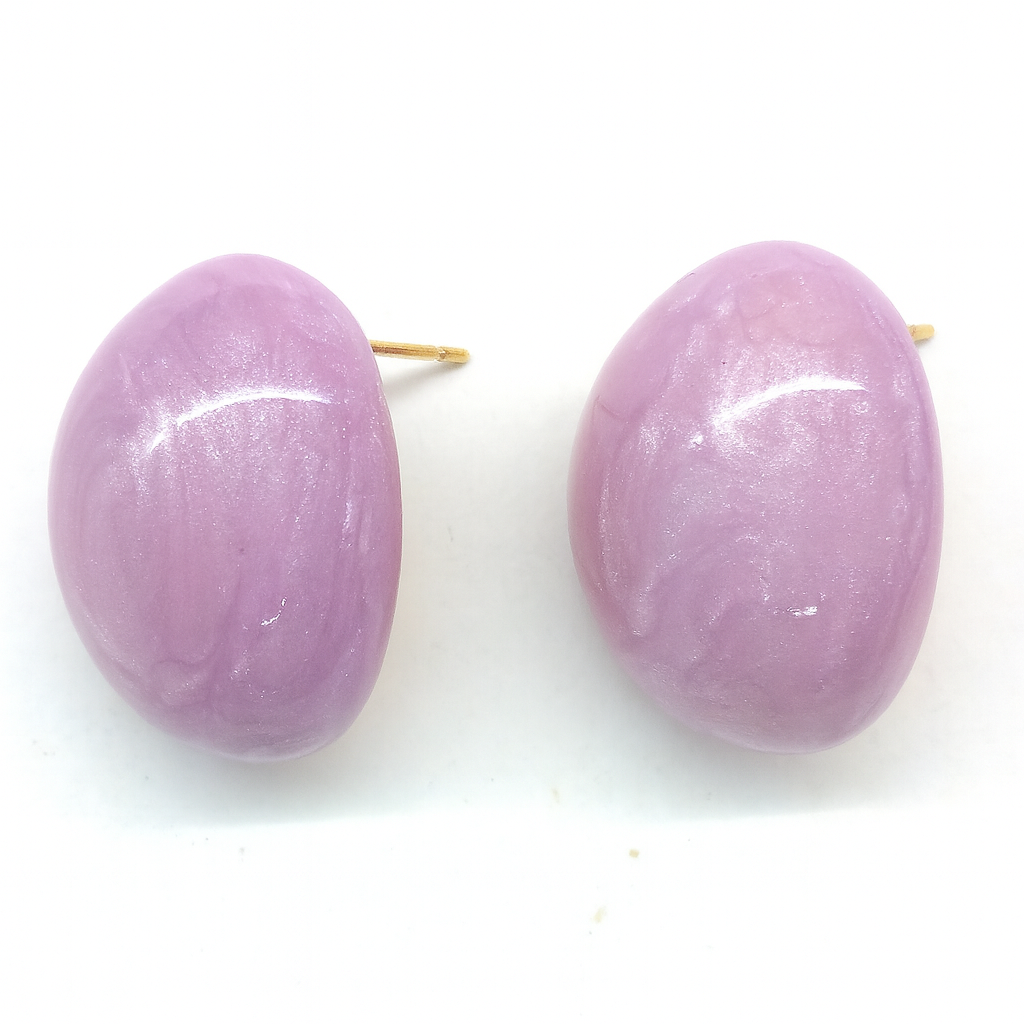 Oval style violet texture stud earring