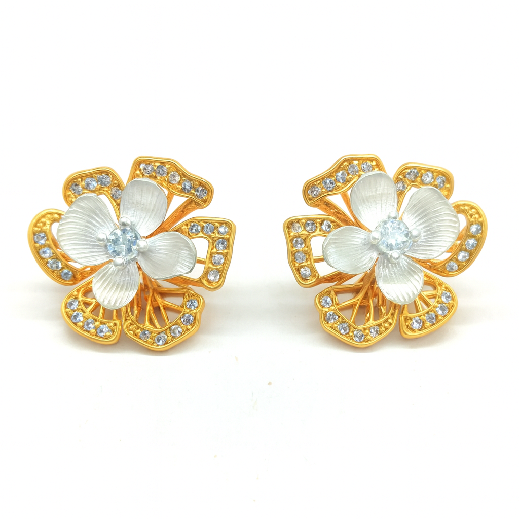 Lovely mat flower stud earring