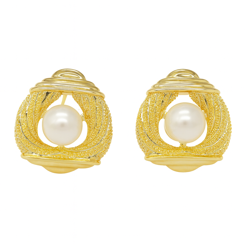 Gorgeous golden heart with pearl inlay stud earring
