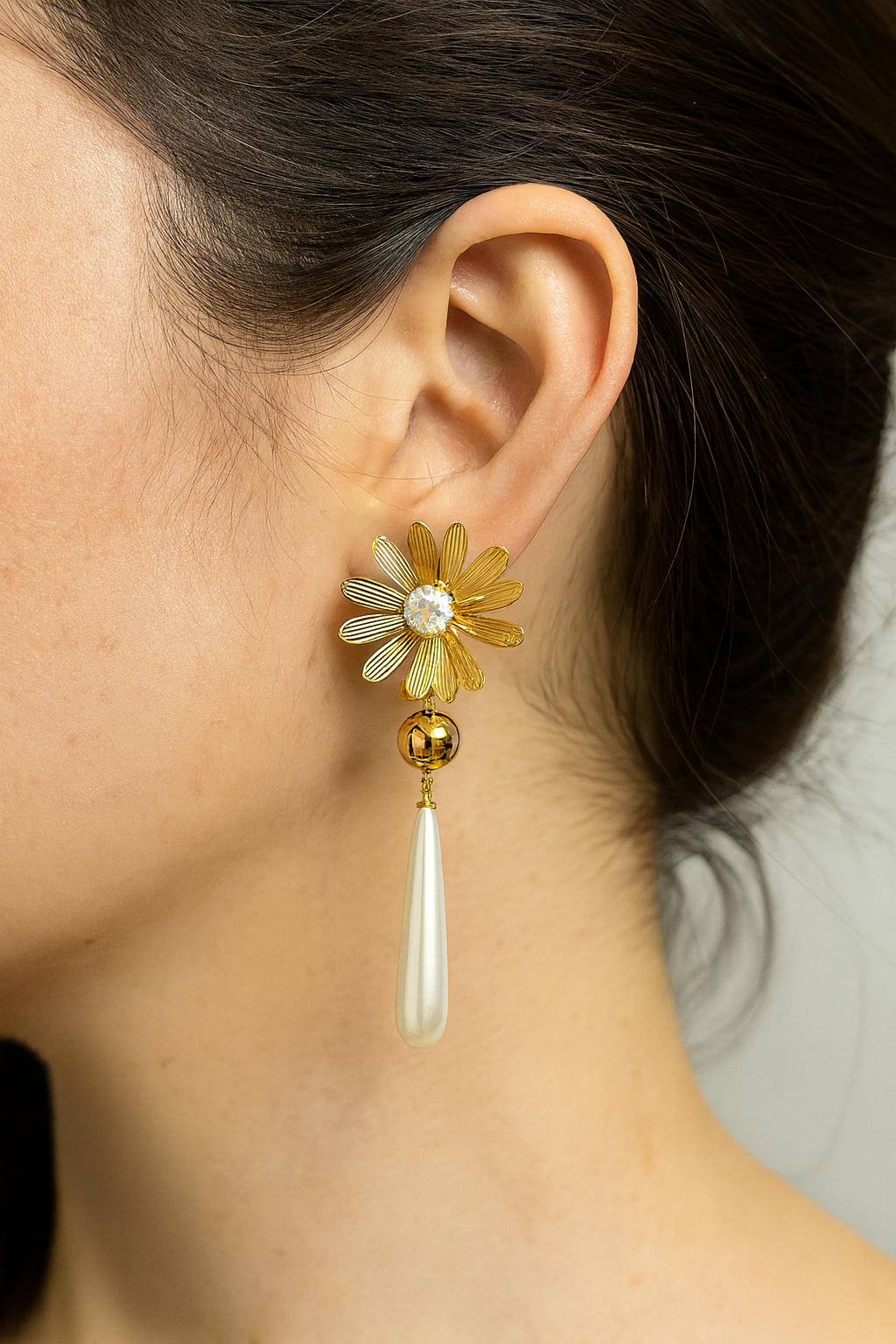Golden sunflower with pearl drop stud earring