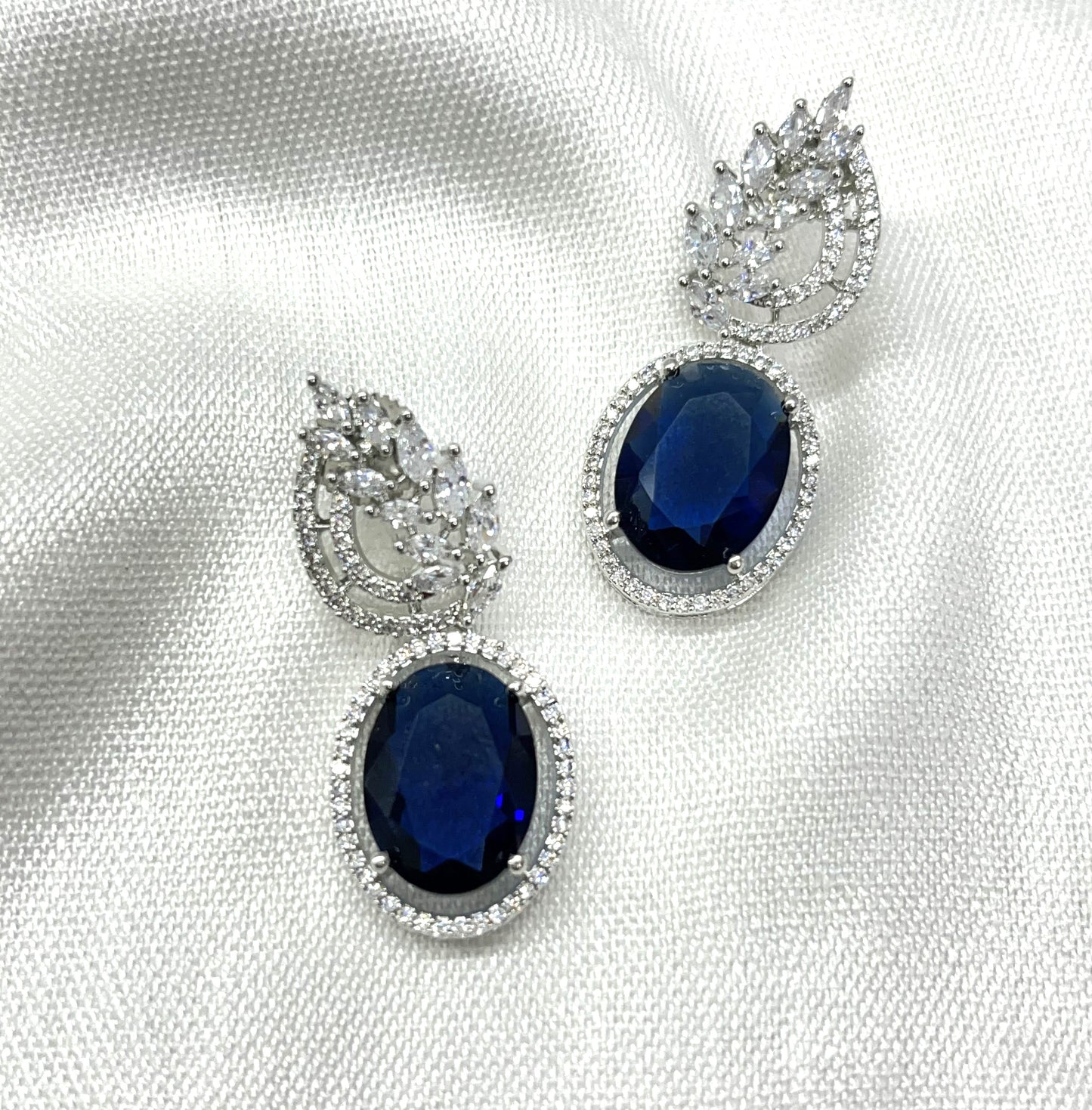 Blue drop diamond with white stone finishing