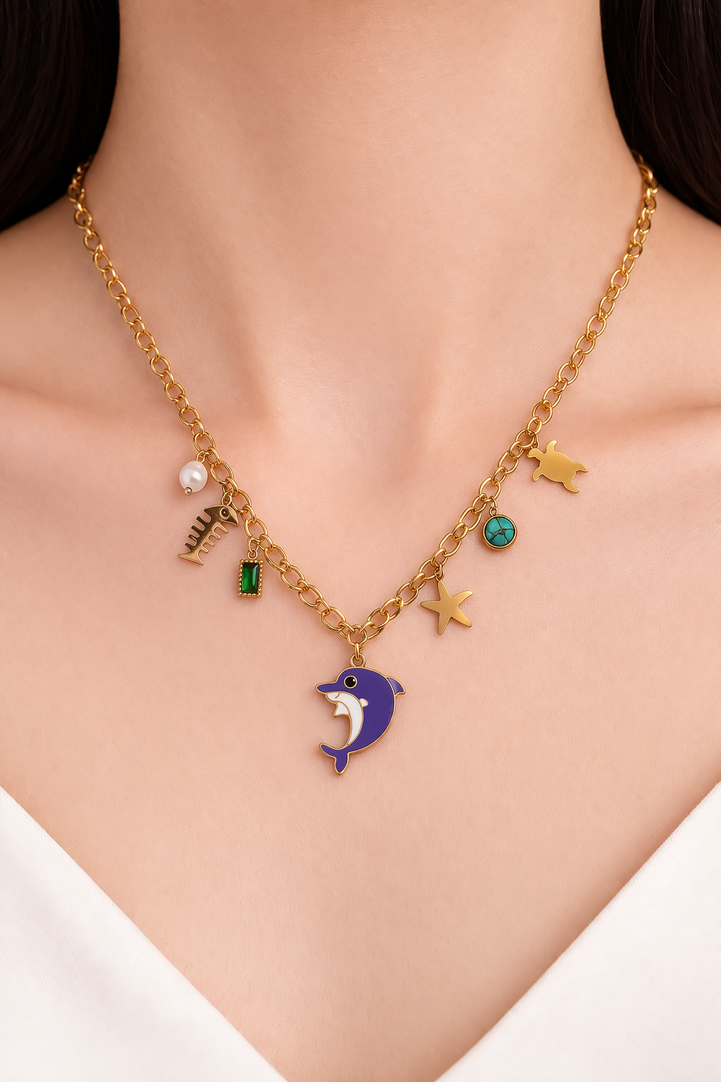 Sea view dolphin pendent charm necklace