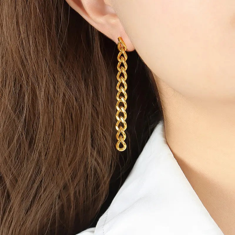 Gold chain design earring