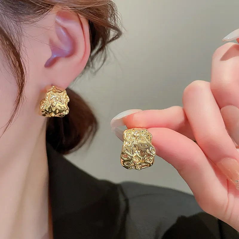 Irregular texture creative earring