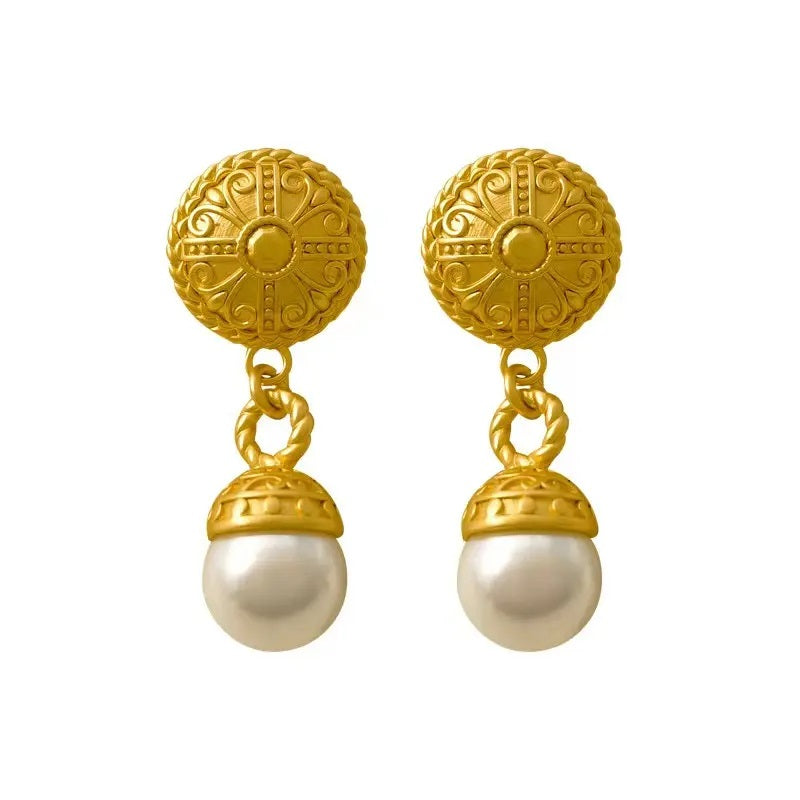 Dropping pearl gold round earring