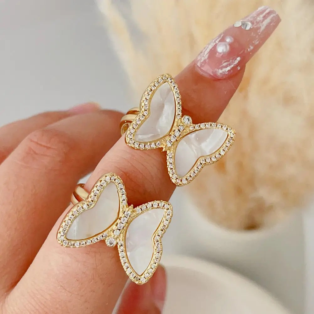 Mother of pearl butterfly gold ring
