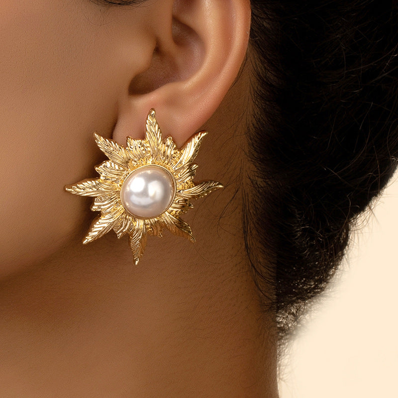 Sun design earring with matt finish earring