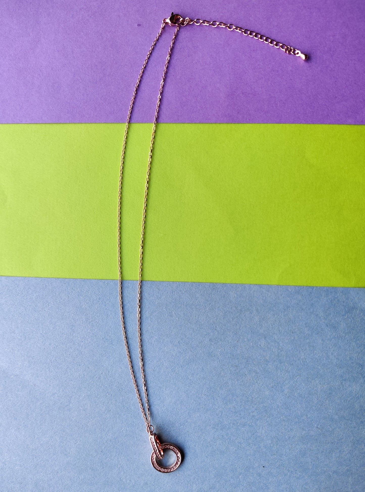 Trendy desing necklace with chain