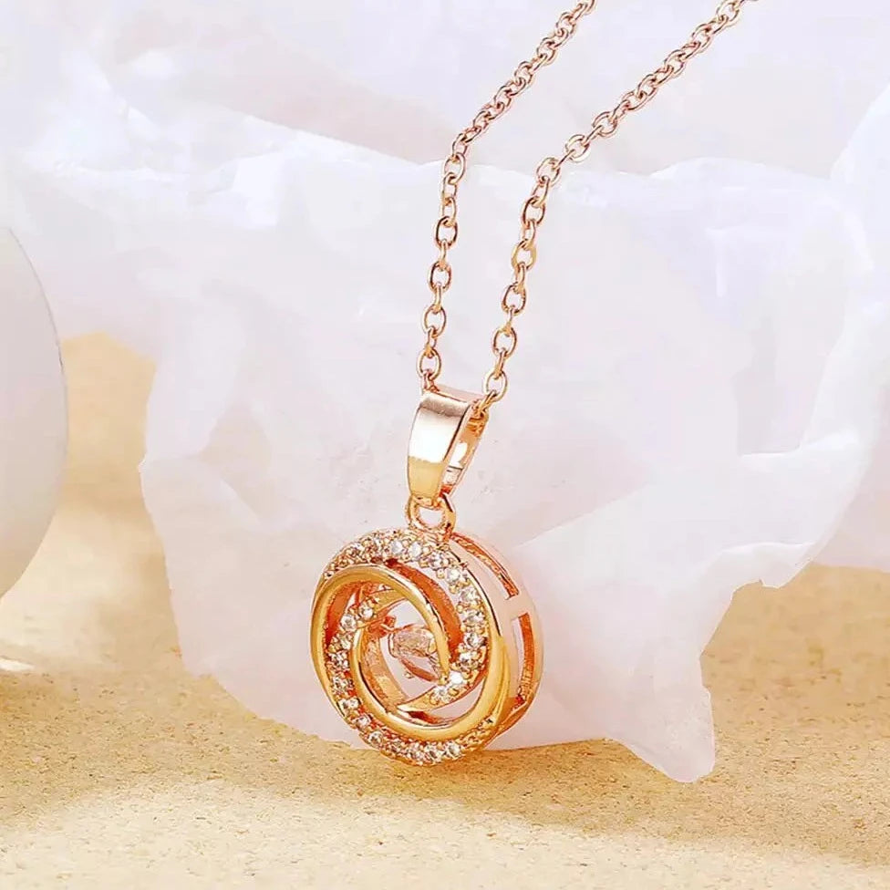 Uniqe design circle necklace
