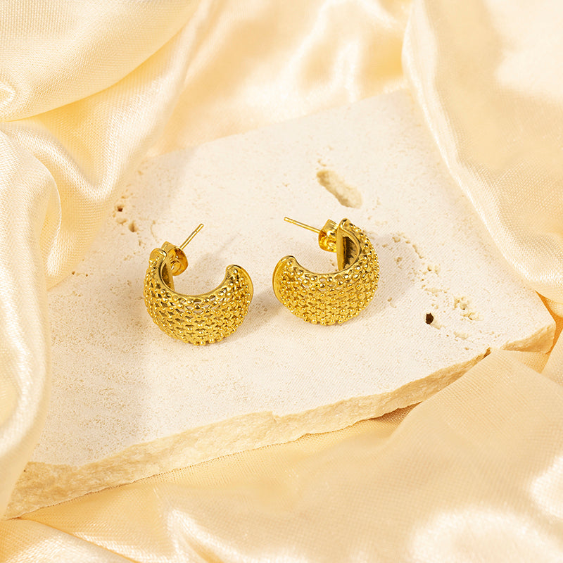 C design gold small stud earring