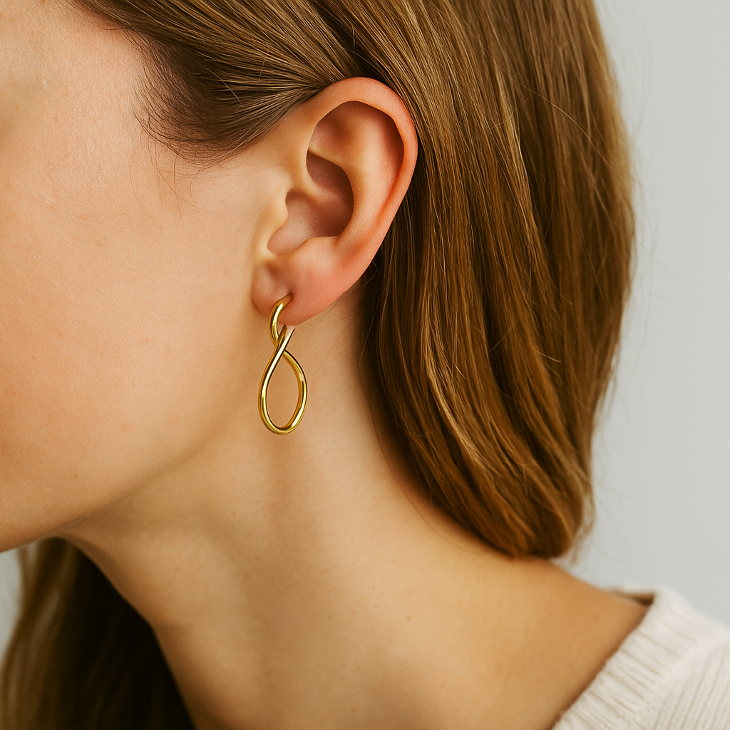Gold plated knotted earring