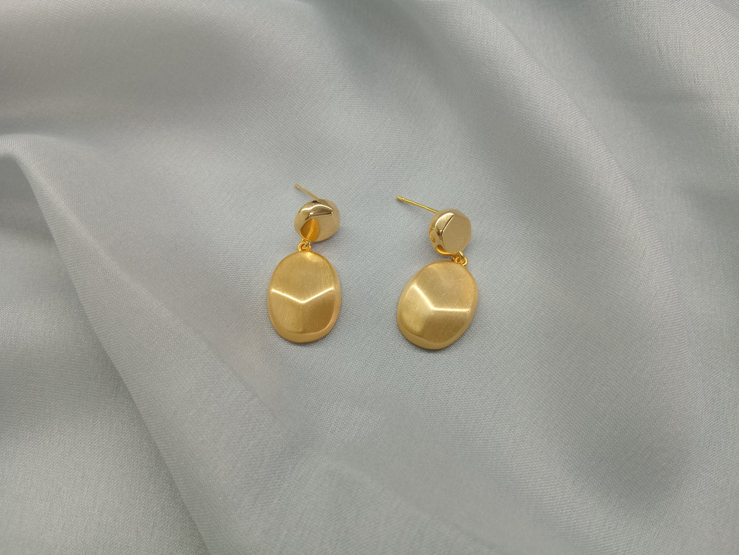 Round Pendant Style Double Layer Earring