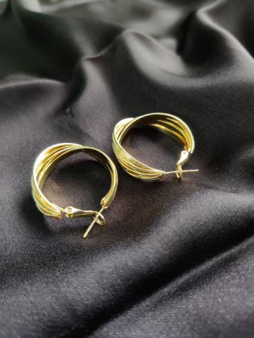 Shinny hoops with matt finish