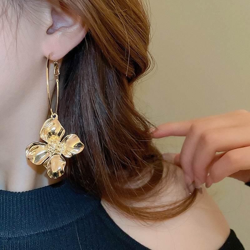 Beautiful hanging flower hoops