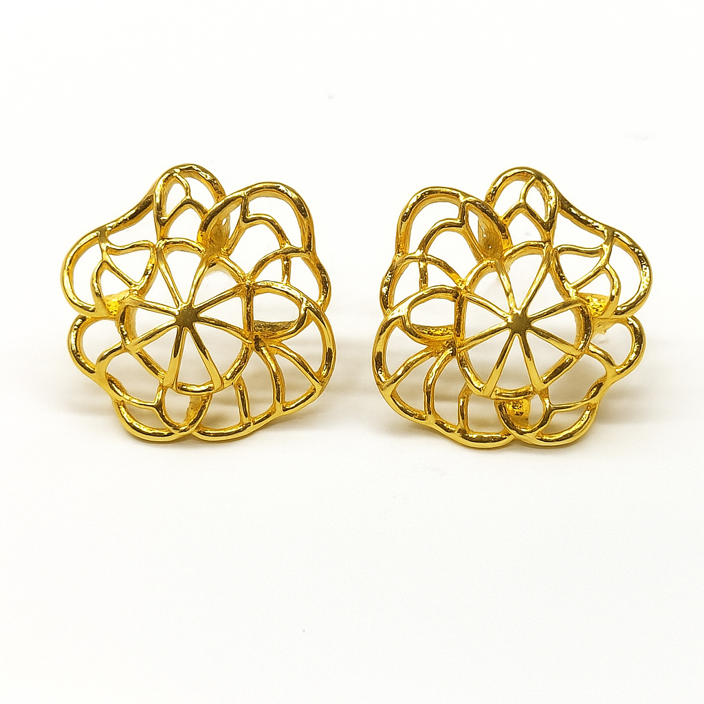 Flower design gold stud earring