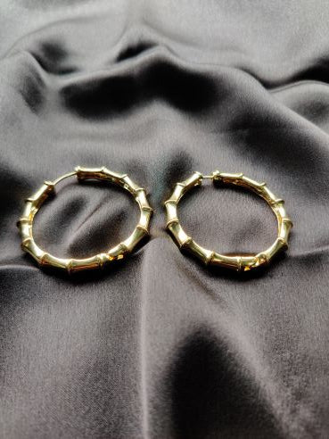 Zikzak design big golden hoops