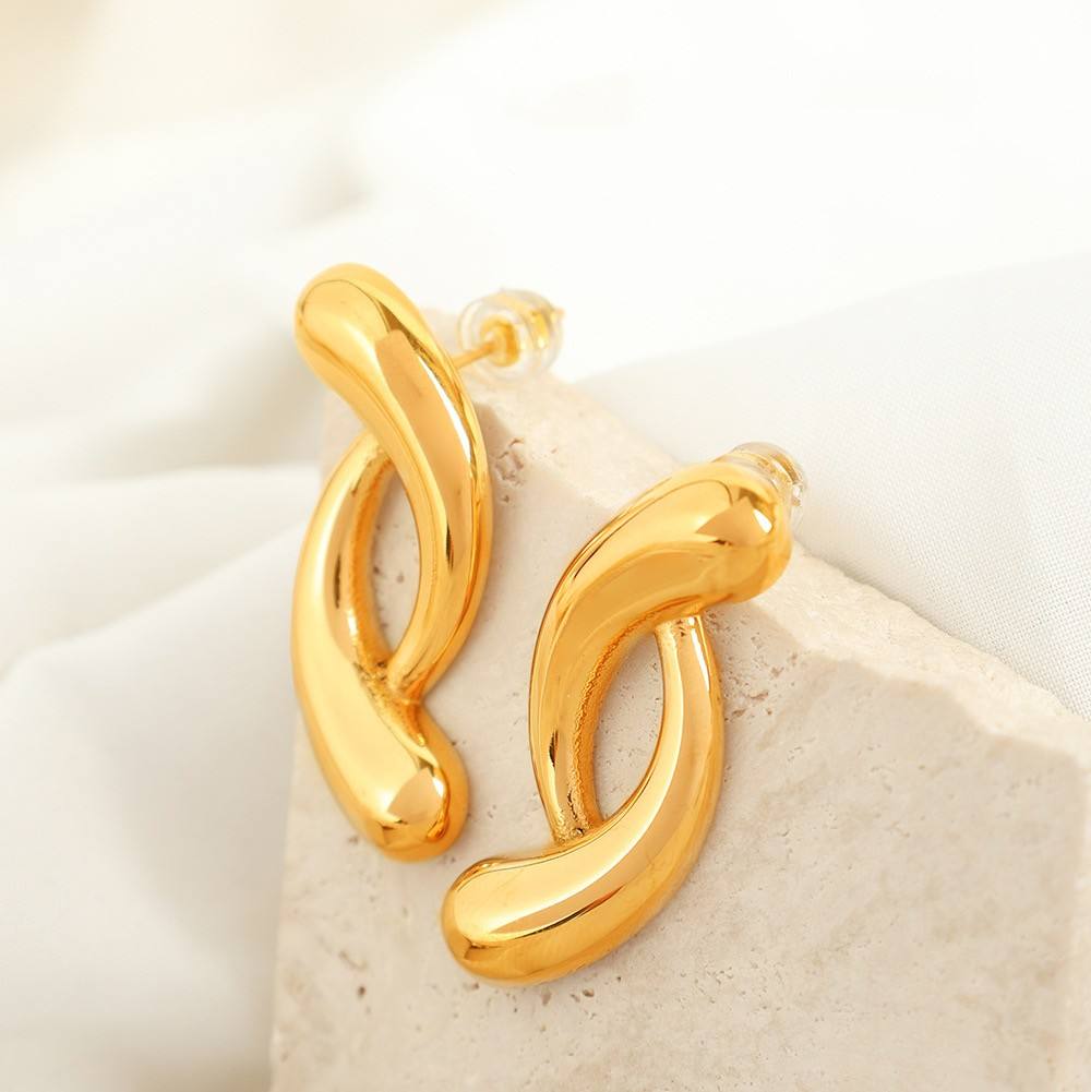 Gold Plated Curve Style Fashionable Earring