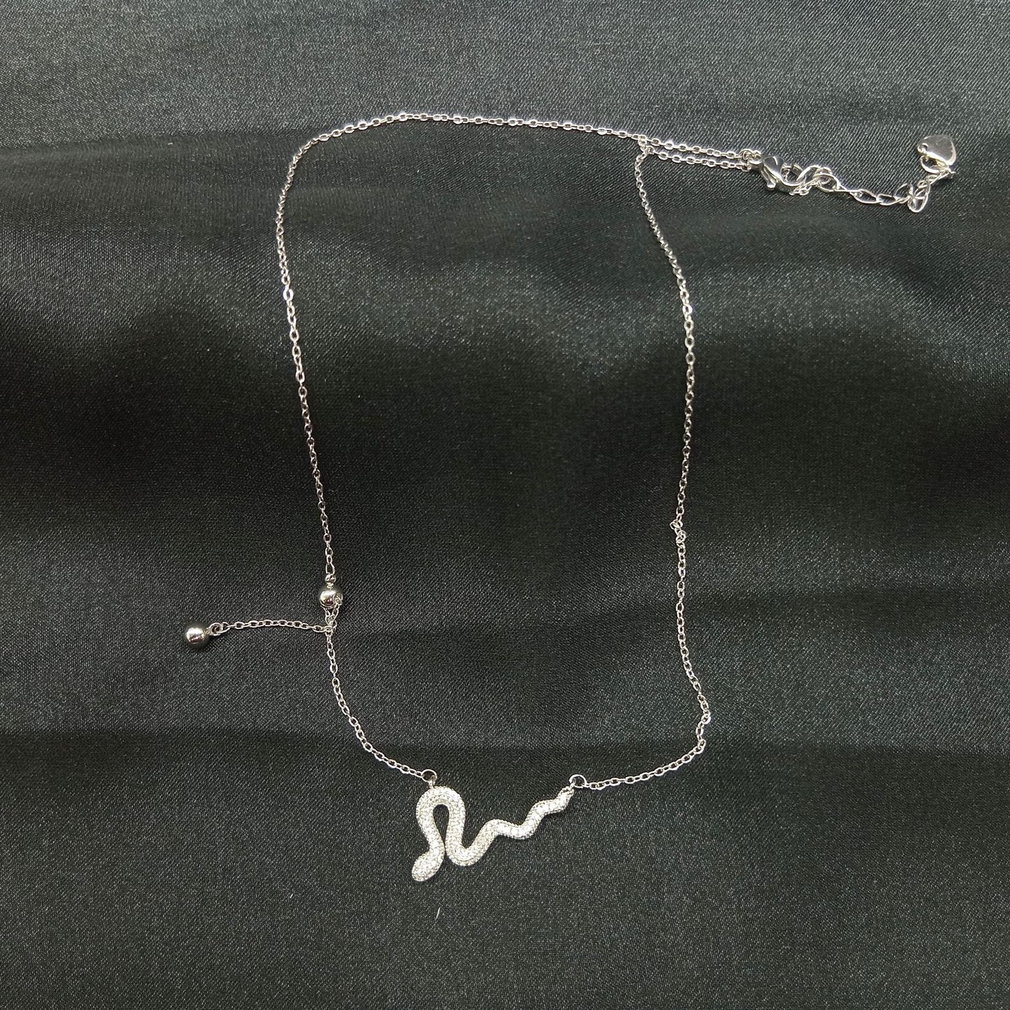 White Diamonds Snake Style Pendant Necklace