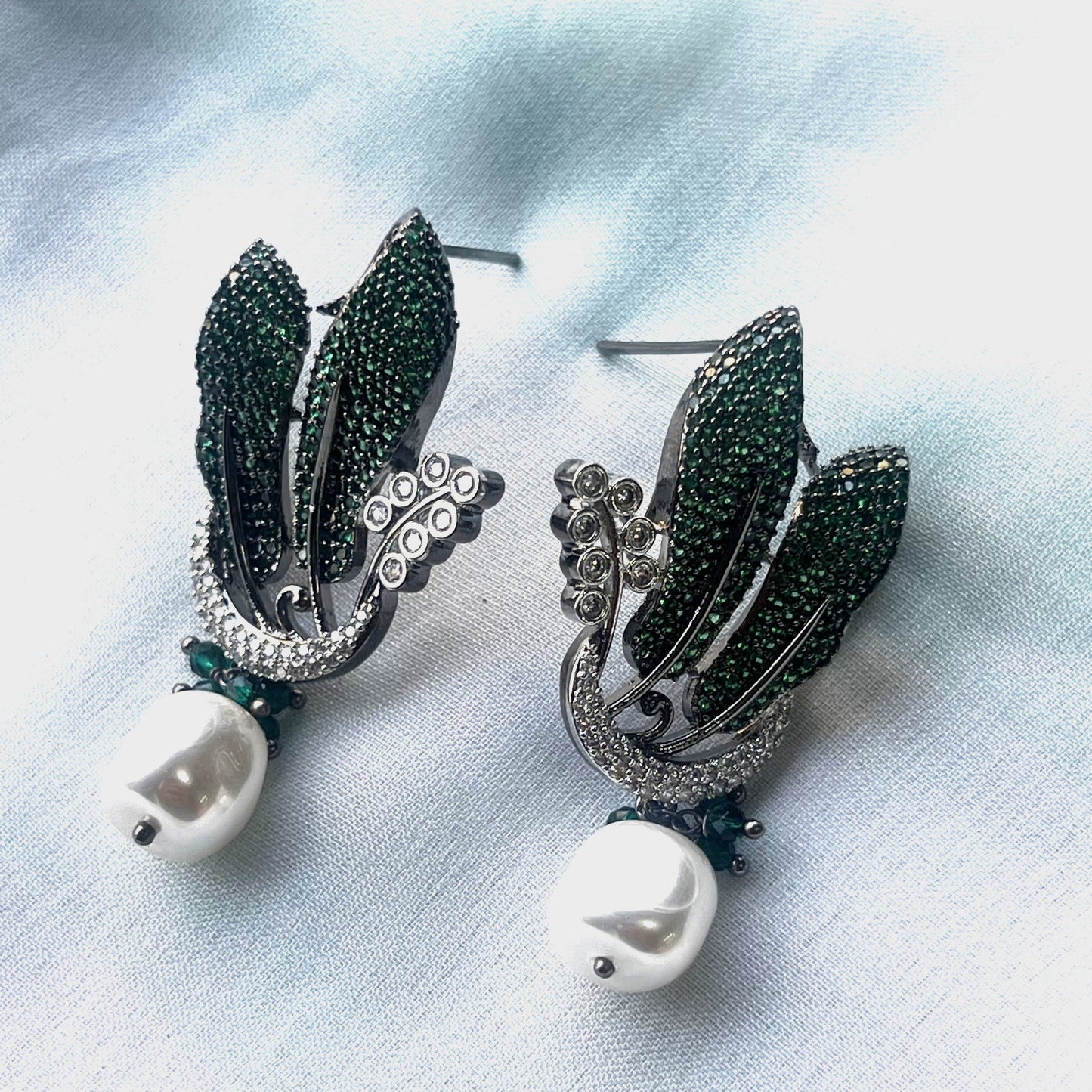 Green feather mother of pearl unique earring