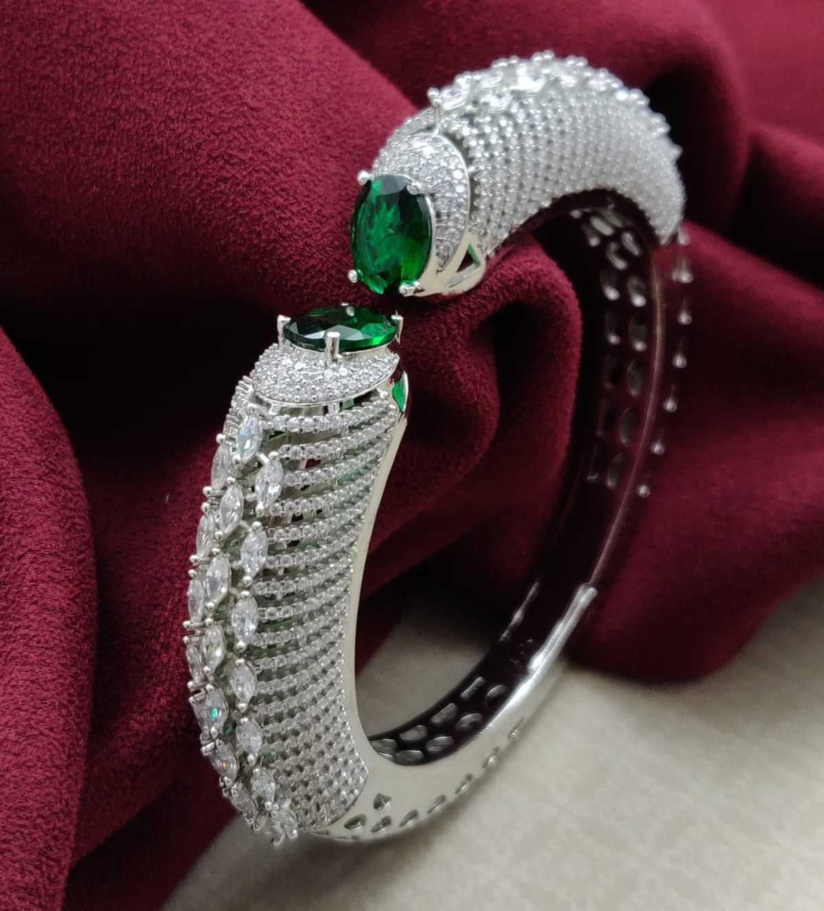 Silver plated unique style with green zirconia diamonds bangles for women