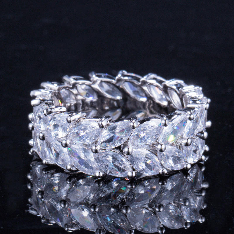 Luxury cubic zirconia stone pave olive leave style finger ring for girls & women