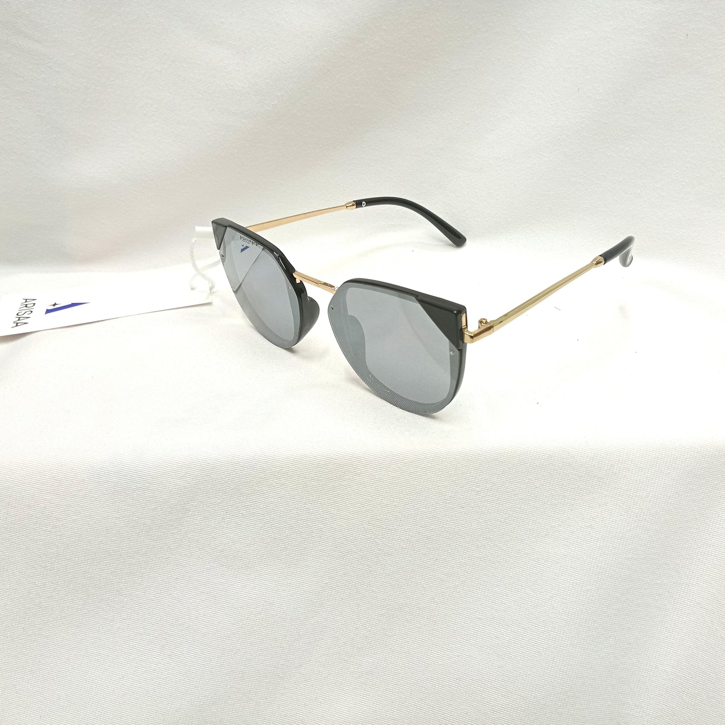 Cat Eye Sunglasses With Grey Color