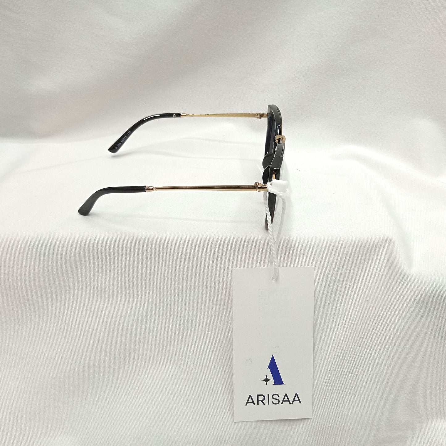 Cat Eye Sunglasses With Grey Color
