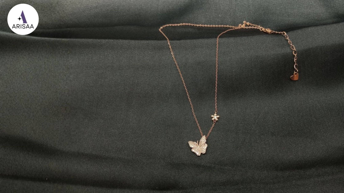 Imitation Jewellery Trends: The Rise of Stylish Lockets for Modern Girls