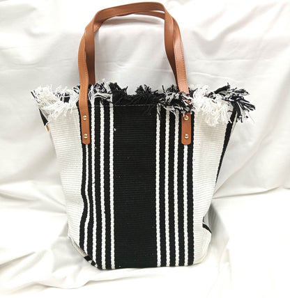 Black and white woollen hand bag