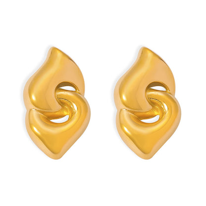 Special heart shaped design earring