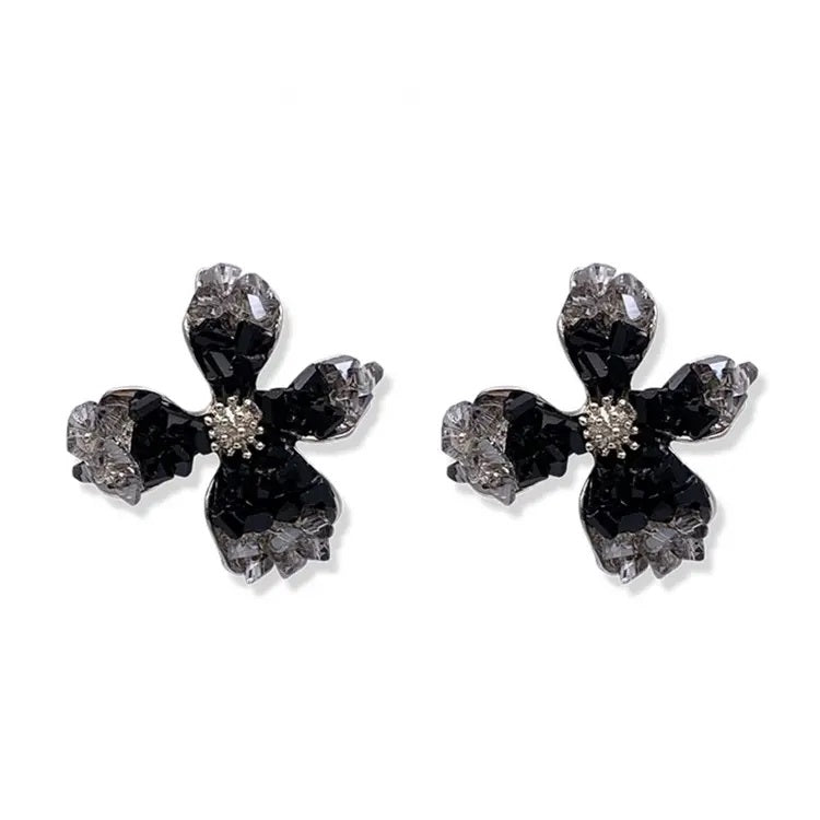 Black crystal flower stud earring