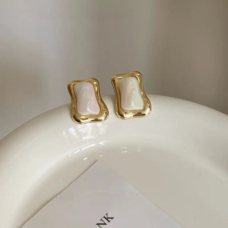 Mother of pearl rectangle stud earring