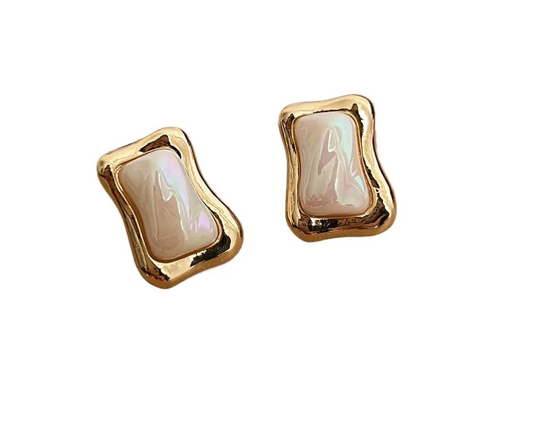 Mother of pearl rectangle stud earring