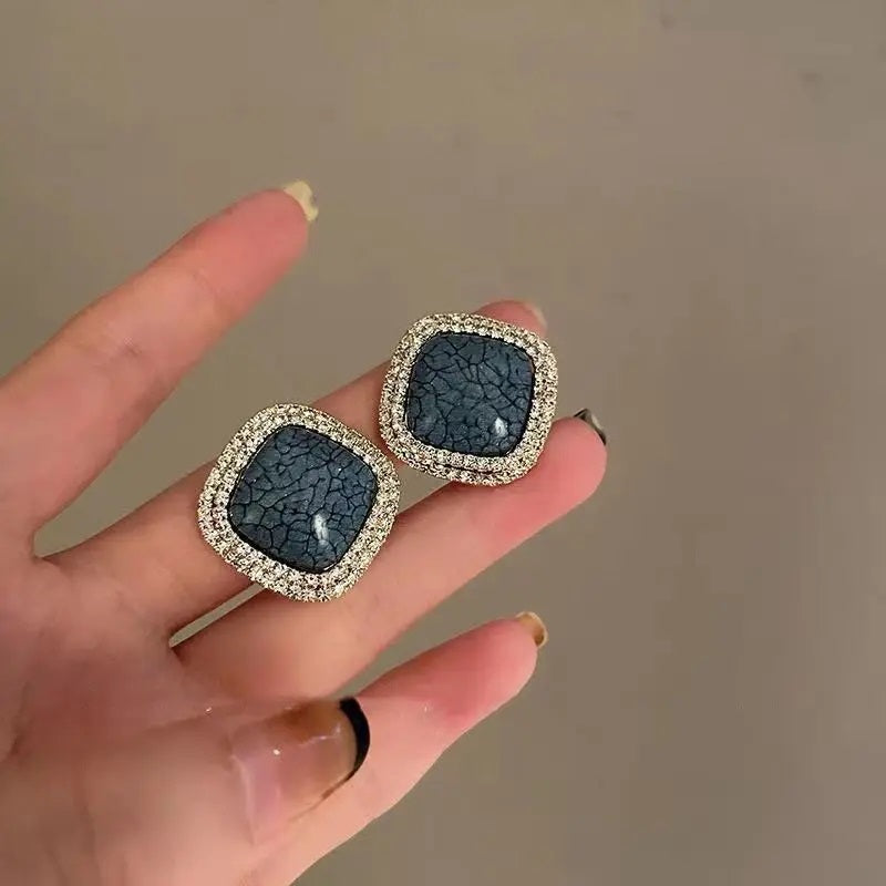 Blue square stud earring