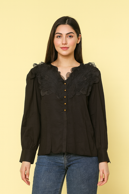Net flower design top for causal look