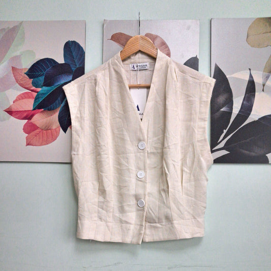 Sleeve less crop shirts for girls