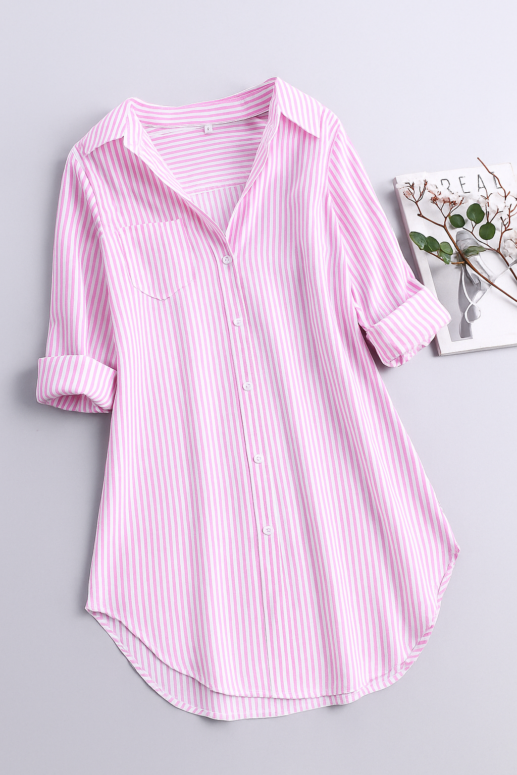 Lite pink dress with V neck