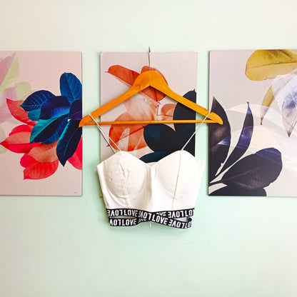 White letter pattern crop top for women's