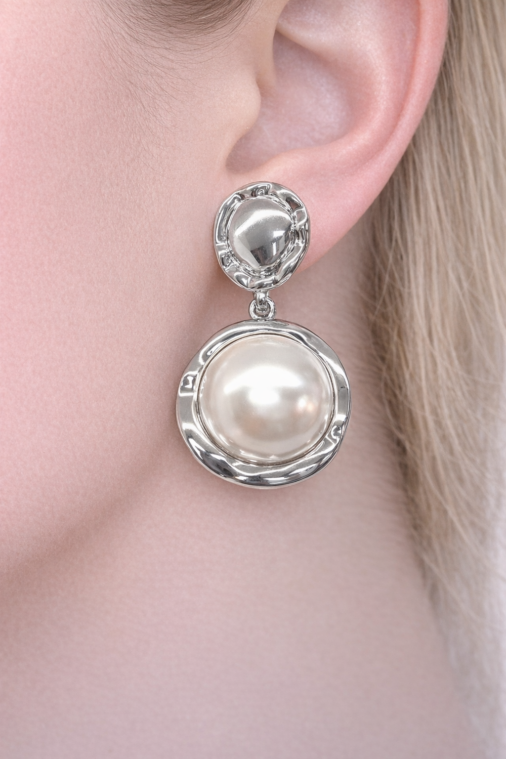 Ivory Orbit Pearl Earrings