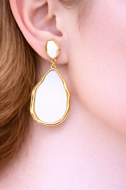 Lumi Reflect Drop Earrings