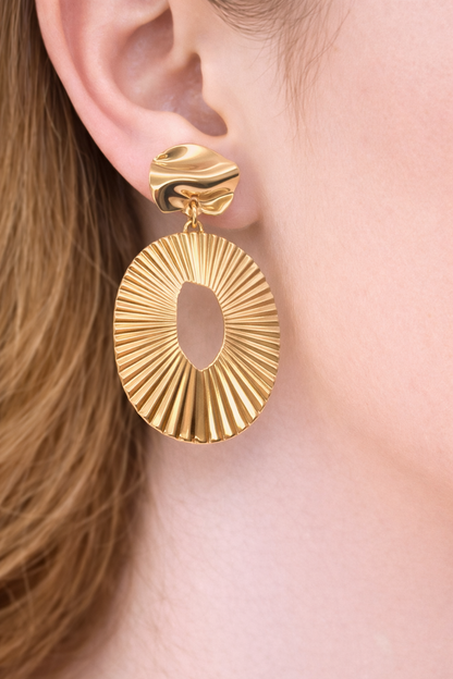 Radiant Ripple Gold Earrings
