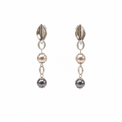 Floating Pearls Earrings