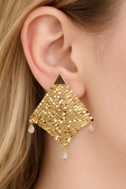 The gilded mesh rhombus drops