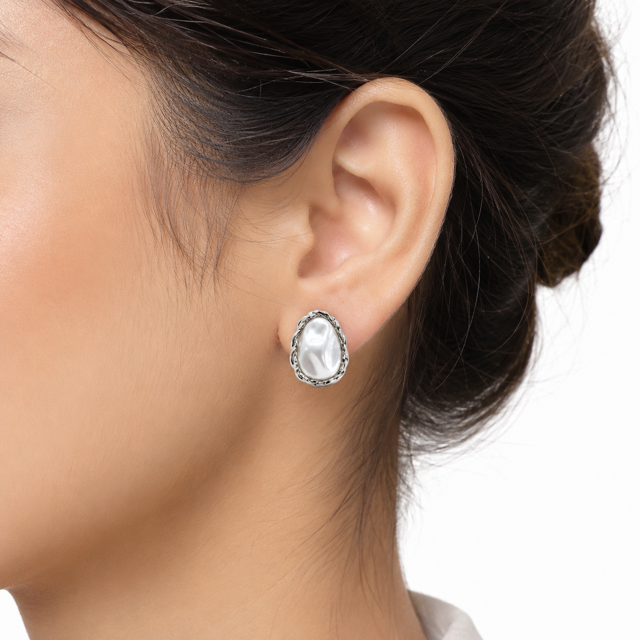 Silver Pearl Aura Earrings